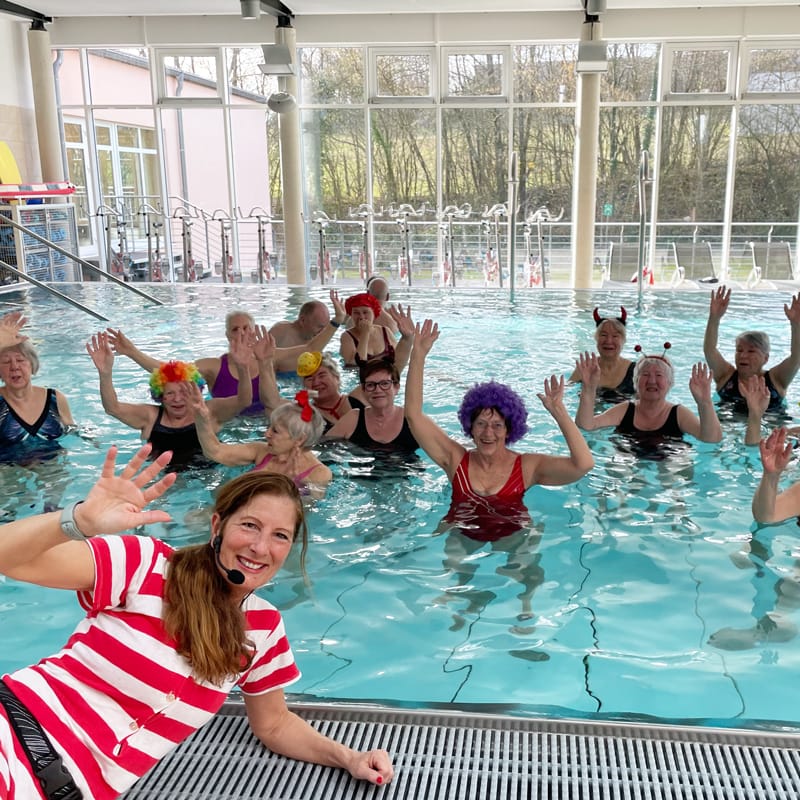 Aqua Fitness zu Karneval in der Aquarena Neunkirchen-Seelscheid
